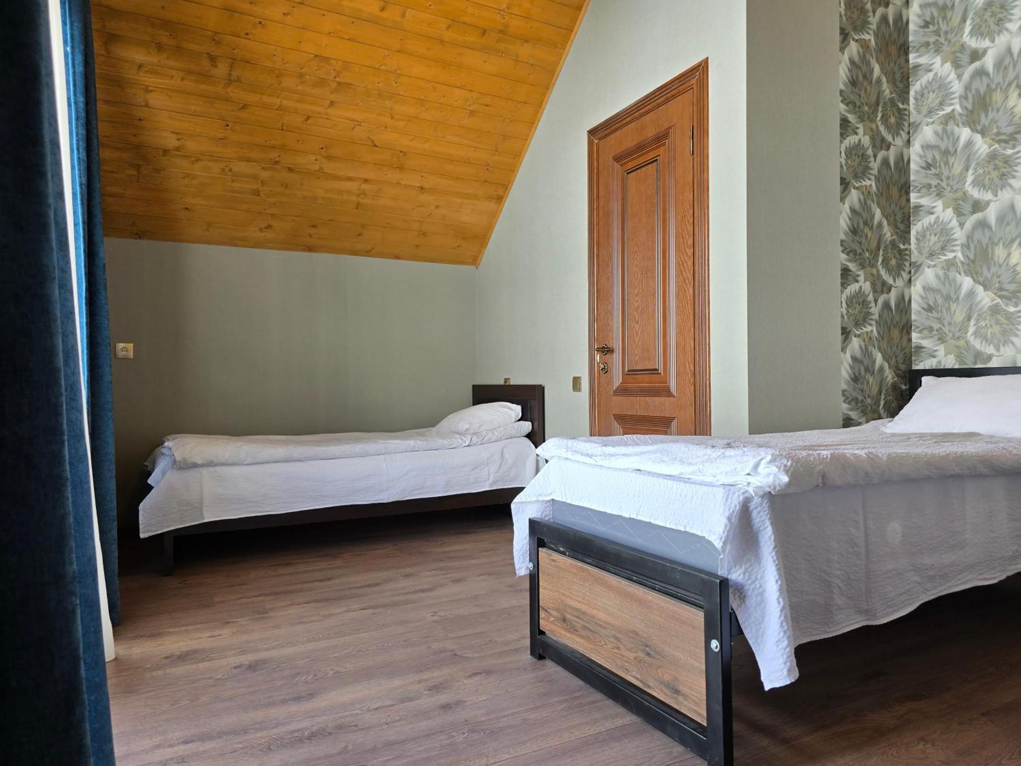 Kazbegi Folk Lägenhet Exteriör bild